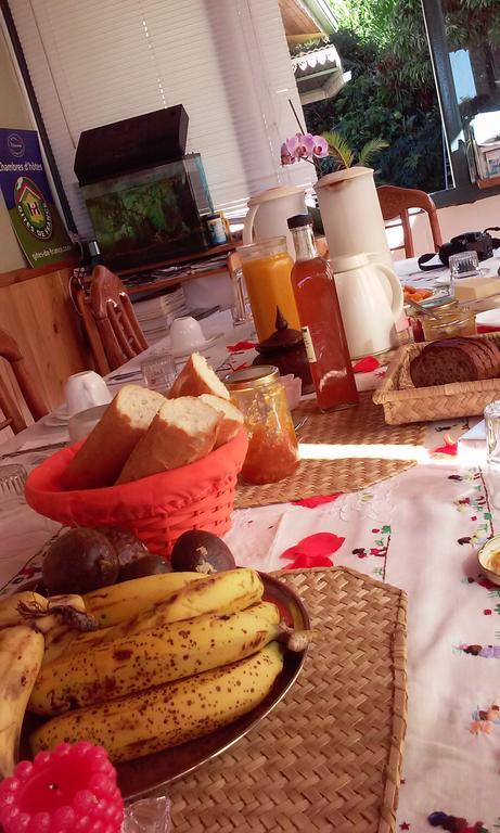 Bed and Breakfast Chez Mamie Les Avirons Экстерьер фото