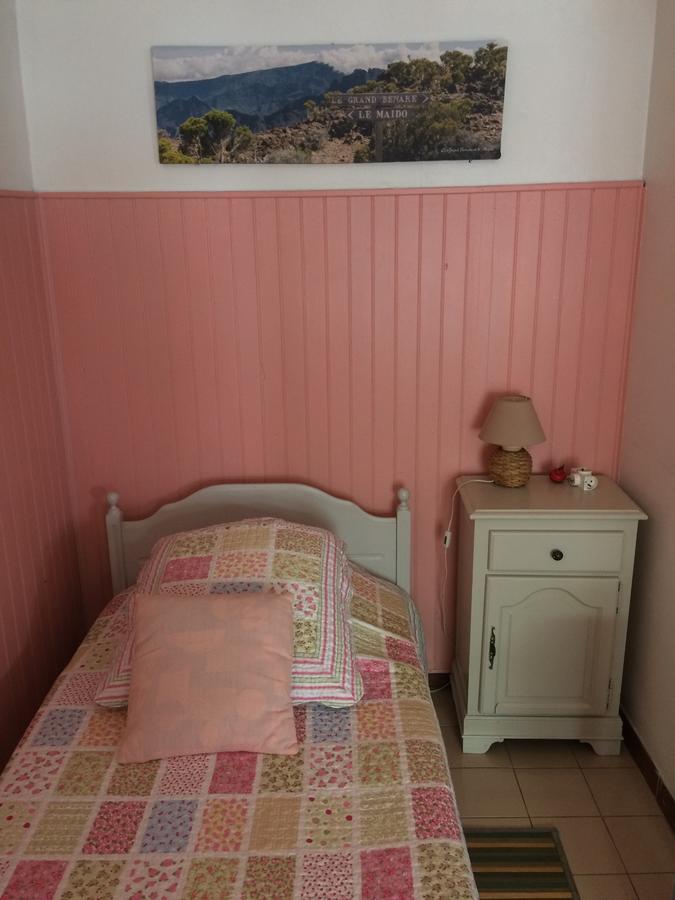 Bed and Breakfast Chez Mamie Les Avirons Экстерьер фото